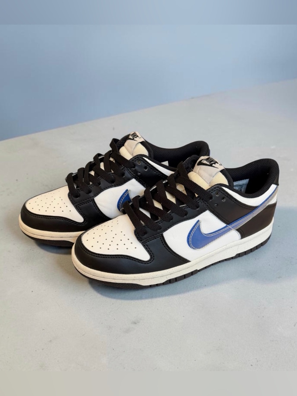 Nike Dunk Low GS Hyper Royal Blue Sneakers - Youth (Size: 5Y Grade School)
